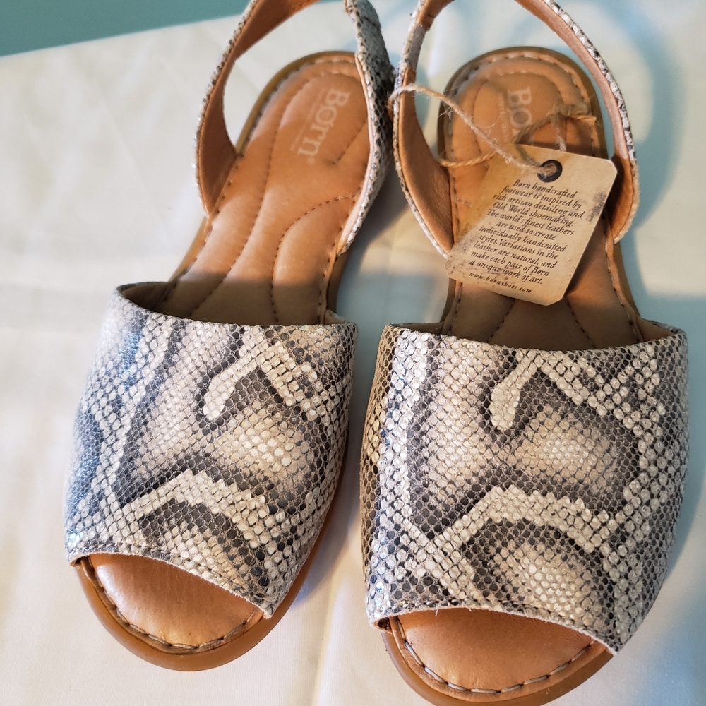 NWT Born Sandals
